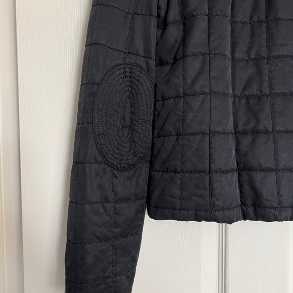 Ladies Aritzia Wilfred Black Quilted Blazer 2 - Picture 3 of 7